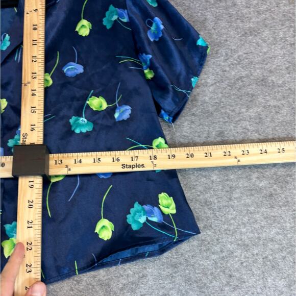 No Boundaries Sleep Shirt Womens Large Blue Floral AOP Button Up Loungewear - Picture 3 of 7